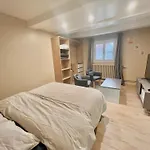 Studio Avec Cuisine, Salle De Bain Et Garage Prive Proximite 24H
