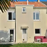 Studio Avec Cuisine, Salle De Bain Et Garage Prive Proximite 24H